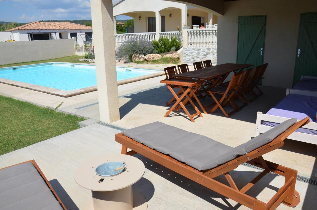 Appartement Vue Sainte Victoire, proche Aix-en-Provence à Pourrieres Extérieur photo